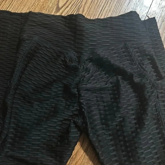 Ribbed Leggings Yoga or workout Pants - Picture 7 of 7